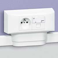 Коробка Legrand Mosaic 4 модуля для каналов DLPlus, глубиной 12.5мм, 16мм, 20мм