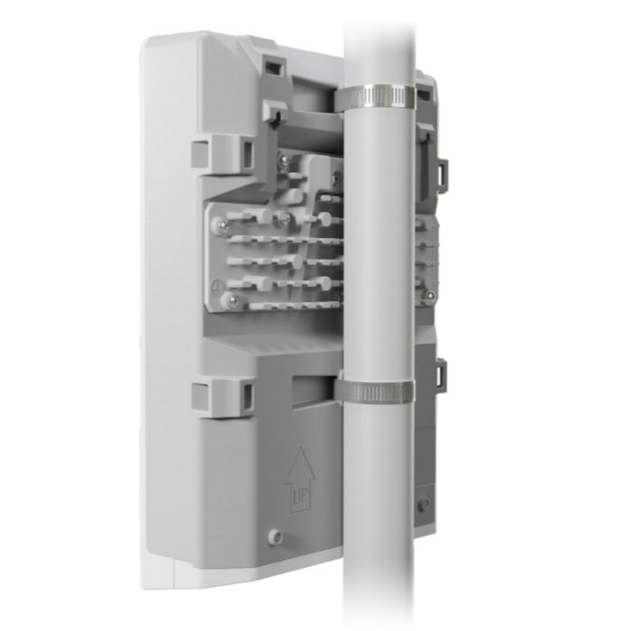 MikroTik Cloud Smart Switch netPower Lite 7R CSS610-1Gi-7R-2S+OUT