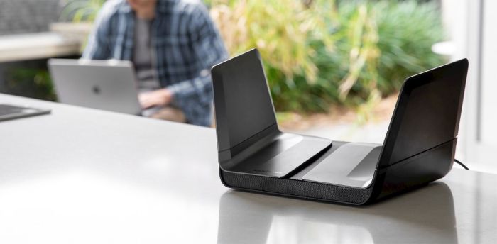 Маршрутизатор NETGEAR AX12 (RAX120) AX6000, 4xGE LAN, 1xGE WAN, 1x5GE, 2xUSB 3.0