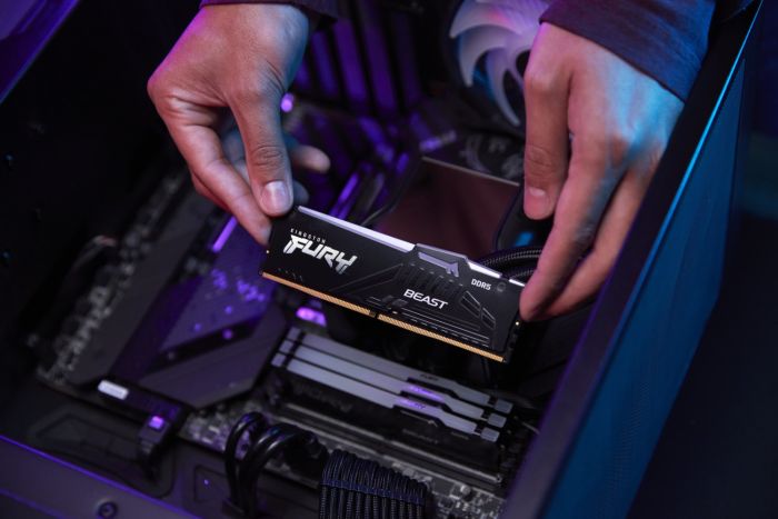 Пам'ять ПК Kingston DDR5 16GB 5600 FURY  Beast RGB