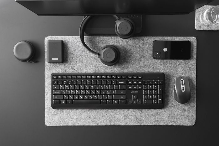 2E Keyboard membrane KS220 106key, WL, EN/UK/RU, black