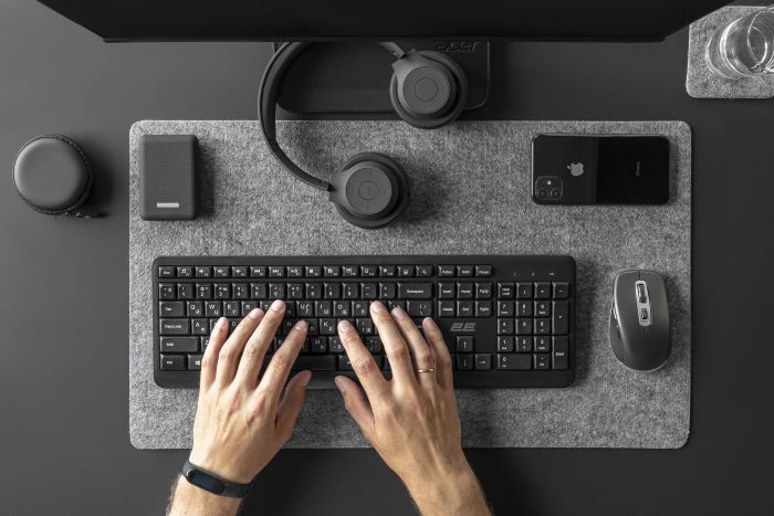 2E Keyboard membrane KS220 106key, WL, EN/UK/RU, black