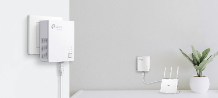 Комплект Адаптерoв Powerline TP-LINK  AV1000, 1xGE, (TL-PA7017 2шт) TP-Link TL-PA7017KIT