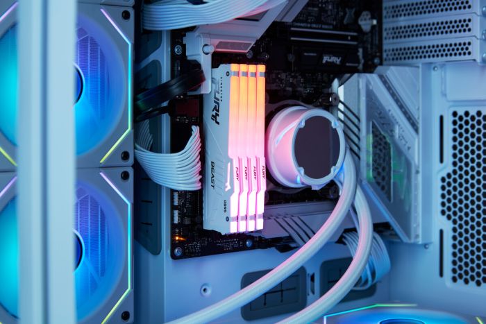 Пам'ять ПК Kingston DDR5  32GB 5200 FURY Beast  RGB XMP Білий