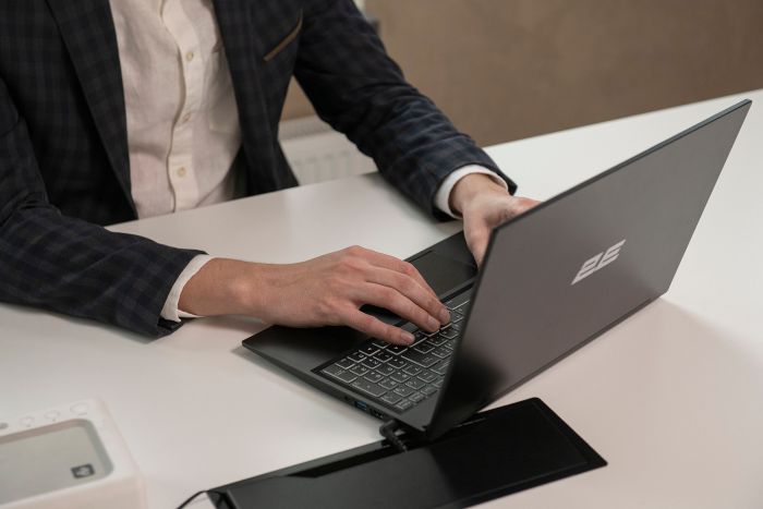 Ноутбук 2E Imaginary 15.6" FHD IPS AG, Intel i5-1335U, 16GB, F1TB, UMA, DOS, Черный