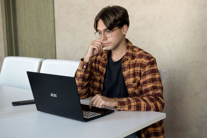 2E Notebook Imaginary 15.6" FHD IPS AG, Intel i5-1235U, 16GB, F512GB, UMA, DOS, Black