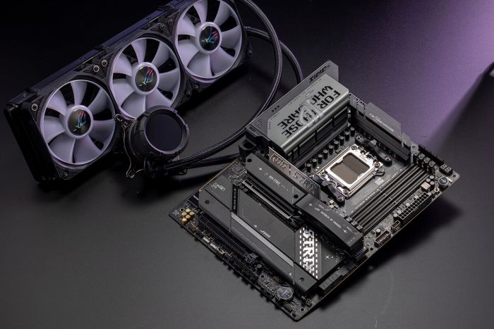 Материнcкая плата ASUS ROG STRIX X870E-E GAMING WIFI sAM5 X870E 4xDDR5 M.2 HDMI WiFi BT ATX