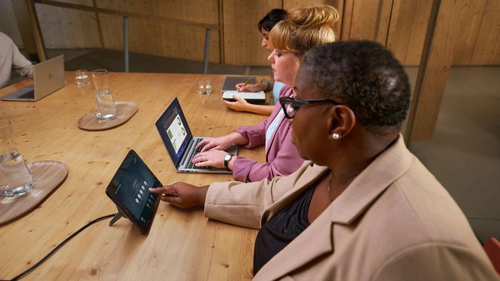 Ноутбук HP EliteBook 860-G11 16" WUXGA IPS AG, Intel U5-125U, 16GB, F512GB, UMA, DOS, серебристый