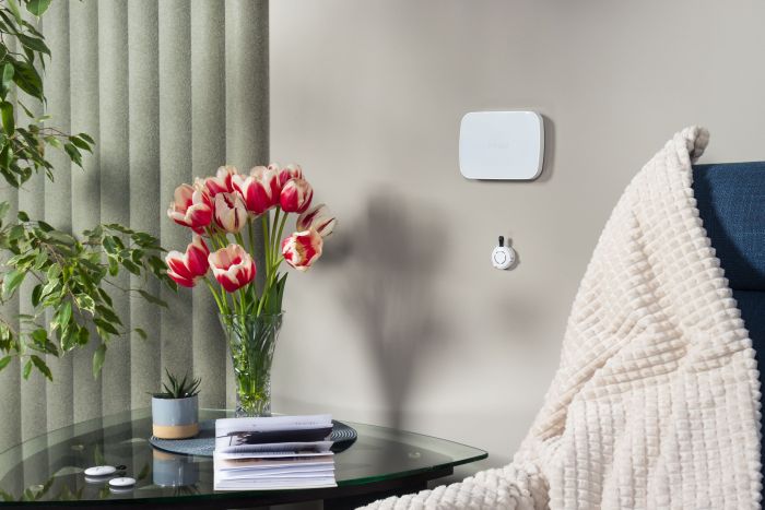 Інтелектуальна централь U-Prox MPX LE White, ethernet, wi-fi, 2 LTE, фотоверифікація, бездротова, білий