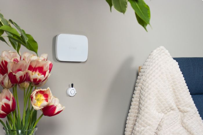 Інтелектуальна централь U-Prox MPX LE White, ethernet, wi-fi, 2 LTE, фотоверифікація, бездротова, білий