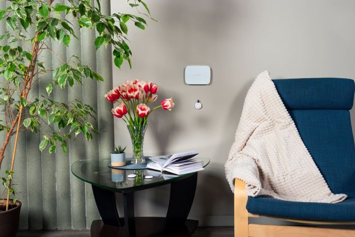 Інтелектуальна централь U-Prox MPX L White, wi-fi, 2 LTE, фотоверифікація, бездротова, білий