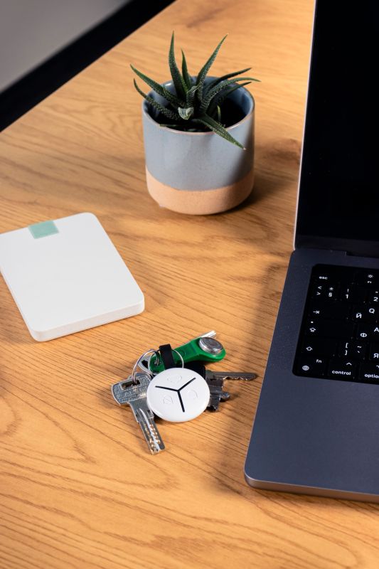 Брелок U-Prox Keyfob White, 3 кнопки, бездротовий, білий