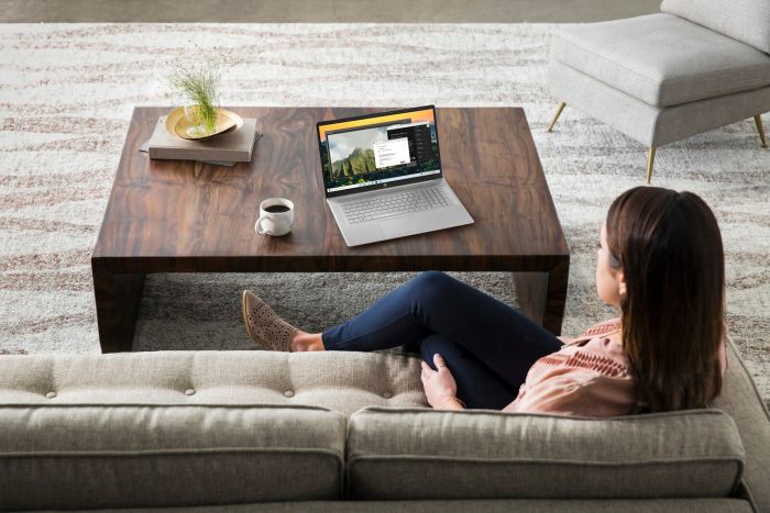 Ноутбук HP 17-cn3038ua 17.3" FHD IPS AG, Intel i5-1334U, 16GB, F512GB, UMA, DOS, серебристый