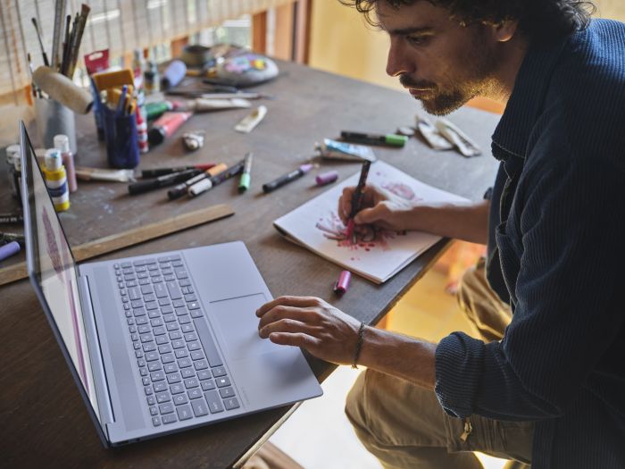 Ноутбук HP OmniBook 5 16-af1011ua 16" WUXGA IPS AG, Intel U7-255U, 24GB, F1024GB, UMA, DOS, голубой