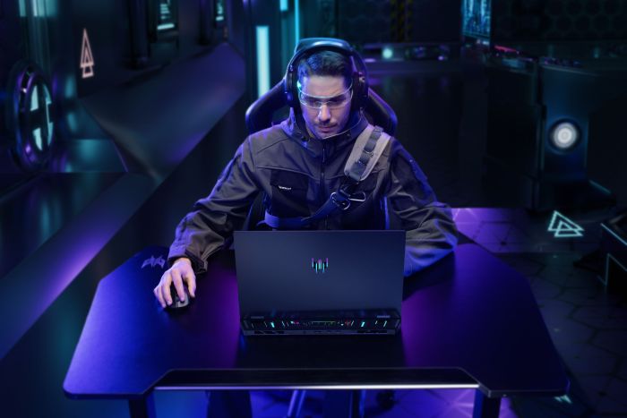 Ноутбук Acer Predator Helios 16 PH16-73 16" OLED, Intel U9-275HX, 64GB, F2TB, NVD5070Ti-12, Win11P, чорний