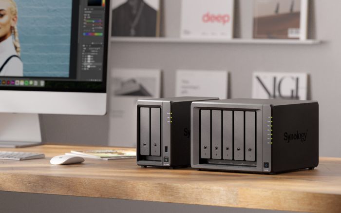Мережеве сховище NAS Synology DS725+