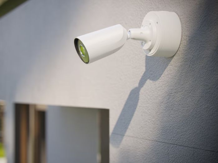 IP-Камера проводная Ajax BulletCam HL white, 8Мп, 2.8мм, гибридная подсветка IR 50м, белый Led 50м, PoE, True WDR, IP65, аудио, угол обзора 100°–110°, уличная, белая