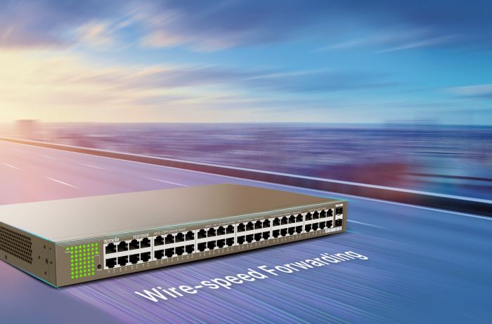 Коммутатор TENDA  48xGE, 2xSFP Combo, Неупраляемый Tenda TEG1050F