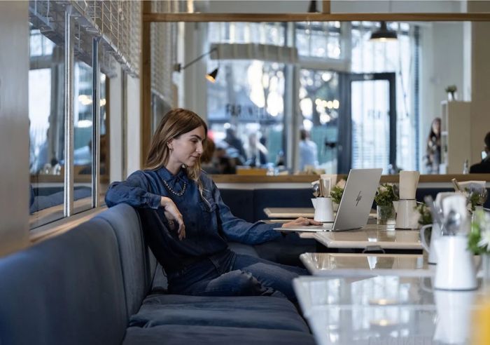 Ноутбук HP OmniBook X Flip x360 16-as0000ua 16" 3K OLED Touch, Intel U7-258V, 32GB, F1024GB, UMA, Win11, серебристый