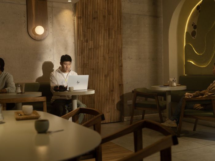 Ноутбук HP OmniBook 7 14-fs0003ua 14" WUXGA IPS AG, Intel 5-210H, 16GB, F512GB, UMA, Win11, серебристый