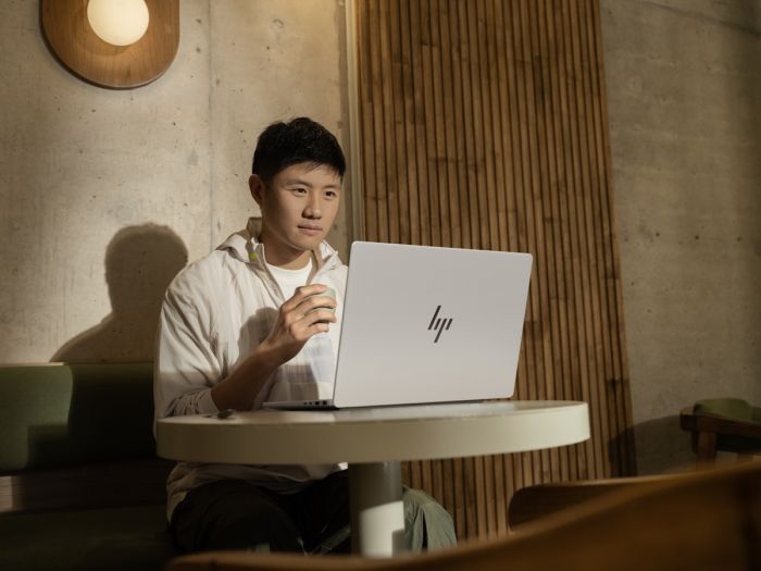 Ноутбук HP OmniBook 7 14-fs0003ua 14" WUXGA IPS AG, Intel 5-210H, 16GB, F512GB, UMA, Win11, серебристый