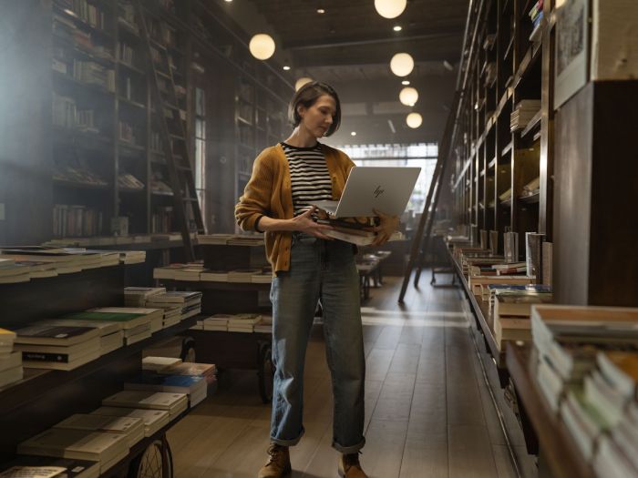 Ноутбук HP OmniBook 7 14-fs0000ua 14" WUXGA IPS AG, Intel 5-220H, 24GB, F1024GB, UMA, Win11P, серебристый