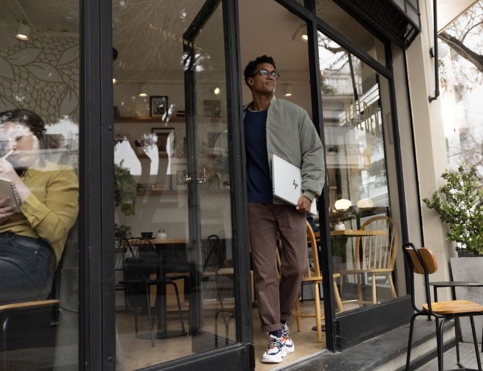 Ноутбук HP OmniBook 7 17-dc0003ua 17.3" FHD IPS Touch, Intel U5-226V, 16GB, F512GB, UMA, Win11, серебристый