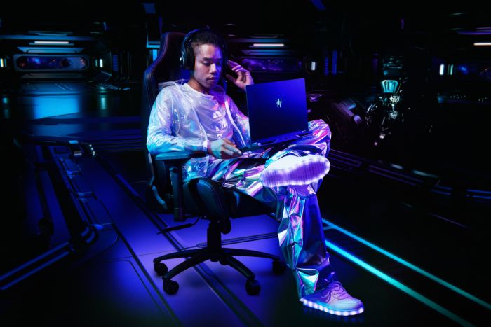 Ноутбук Acer Predator Helios Neo 16 PHN16-73 16" WQXGA IPS, Intel U9-275HX, 64GB, F2TB, NVD5060-8, Lin, черный