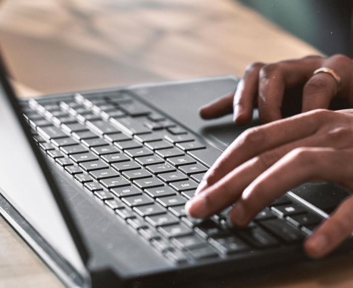 Ноутбук HP Victus 15-fa2703ua 15.6" FHD IPS AG, Intel i5-13420H, 16GB, F512GB, NVD2050-4, DOS, сірий