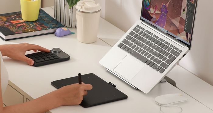 Графічний планшет Huion 10.5"x6.25" Inspiroy Frego M, BT, USB-C, чорний