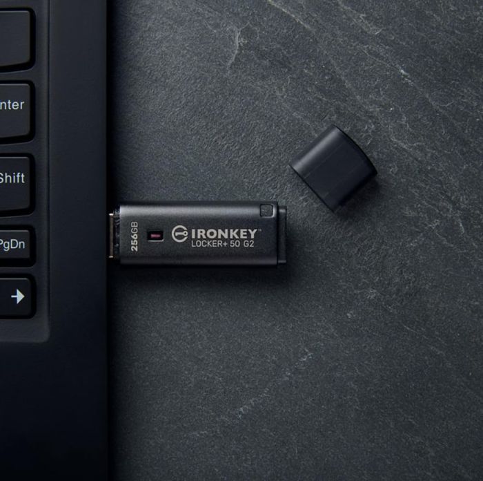 Накопитель Kingston   32GB USB 3.2 Type-A Gen1 IronKey Locker+ 50 G2