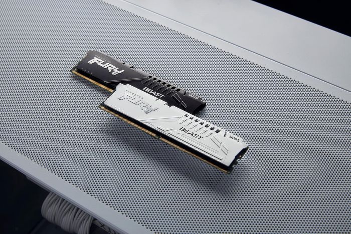 Пам'ять ПК Kingston DDR5 64GB KIT (32GBx2) 5600  FURY Beast Білий